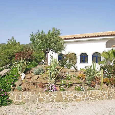In Ermioni Mit Grill- Gemeinschaftlichem Pool Und Terrasse By Interhome Thermisía