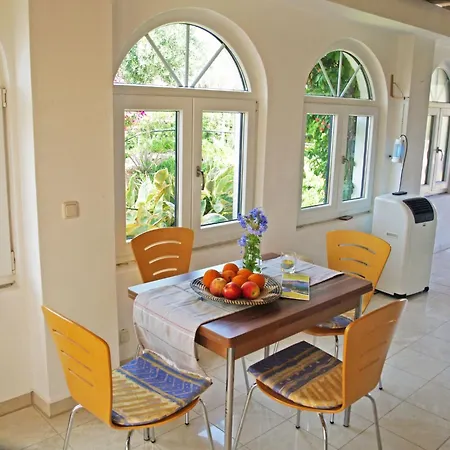 In Ermioni Mit Grill- Gemeinschaftlichem Pool Und Terrasse By Interhome *
