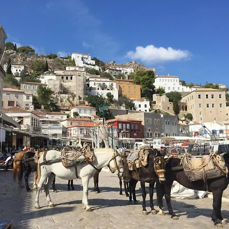 In Ermioni Mit Grill- Gemeinschaftlichem Pool Und Terrasse By Interhome