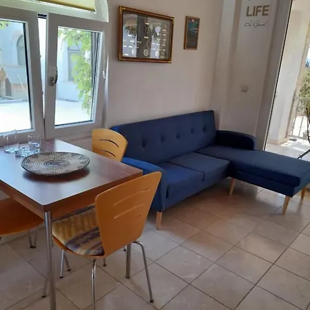 Ferienhaus In Ermioni Mit Grill- Gemeinschaftlichem Pool Und Terrasse By Interhome Thermisía