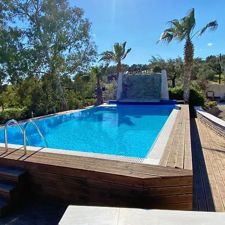 In Ermioni Mit Grill- Gemeinschaftlichem Pool Und Terrasse By Interhome *