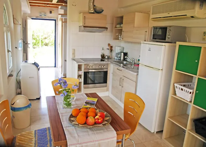 In Ermioni Mit Grill- Gemeinschaftlichem Pool Und Terrasse By Interhome