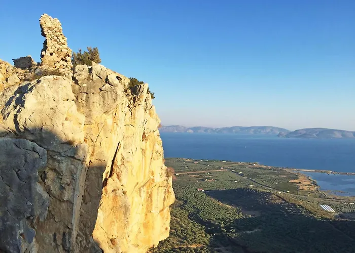 In Ermioni Mit Grill- Gemeinschaftlichem Pool Und Terrasse By Interhome 別荘 *